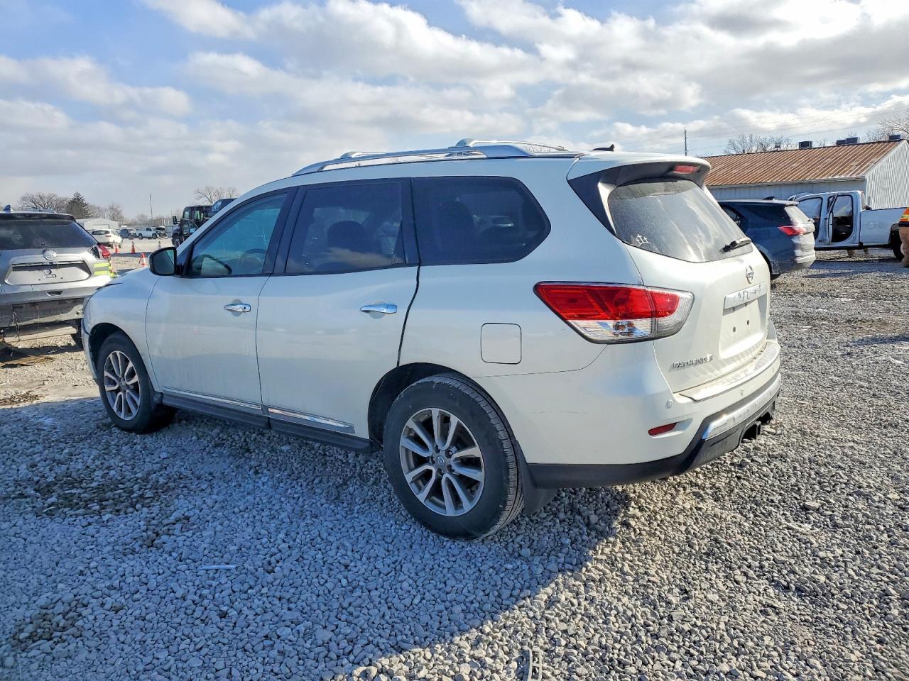 2016 NISSAN PATHFINDER