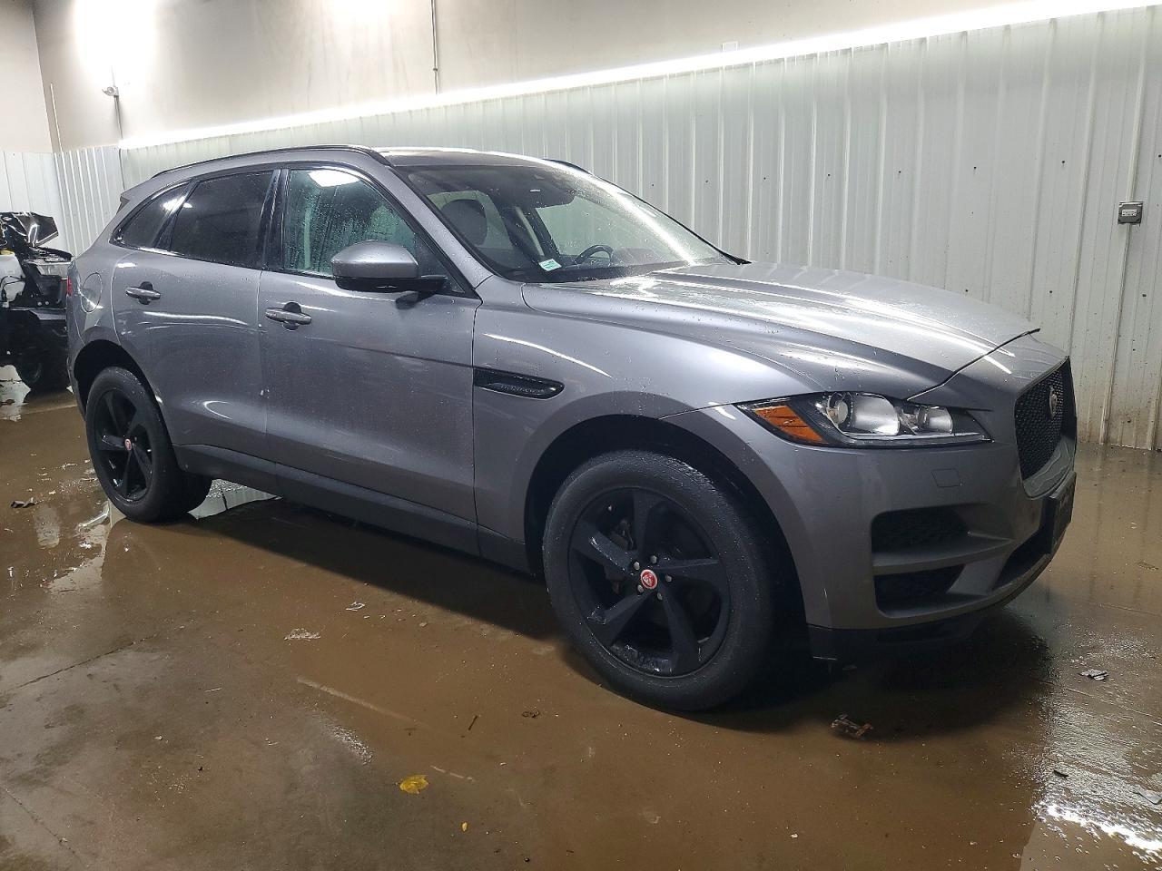 2020 JAGUAR F-Pace