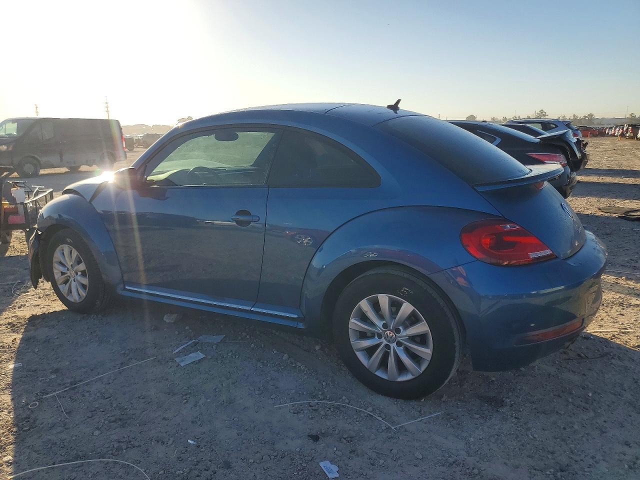 2019 VOLKSWAGEN Beetle