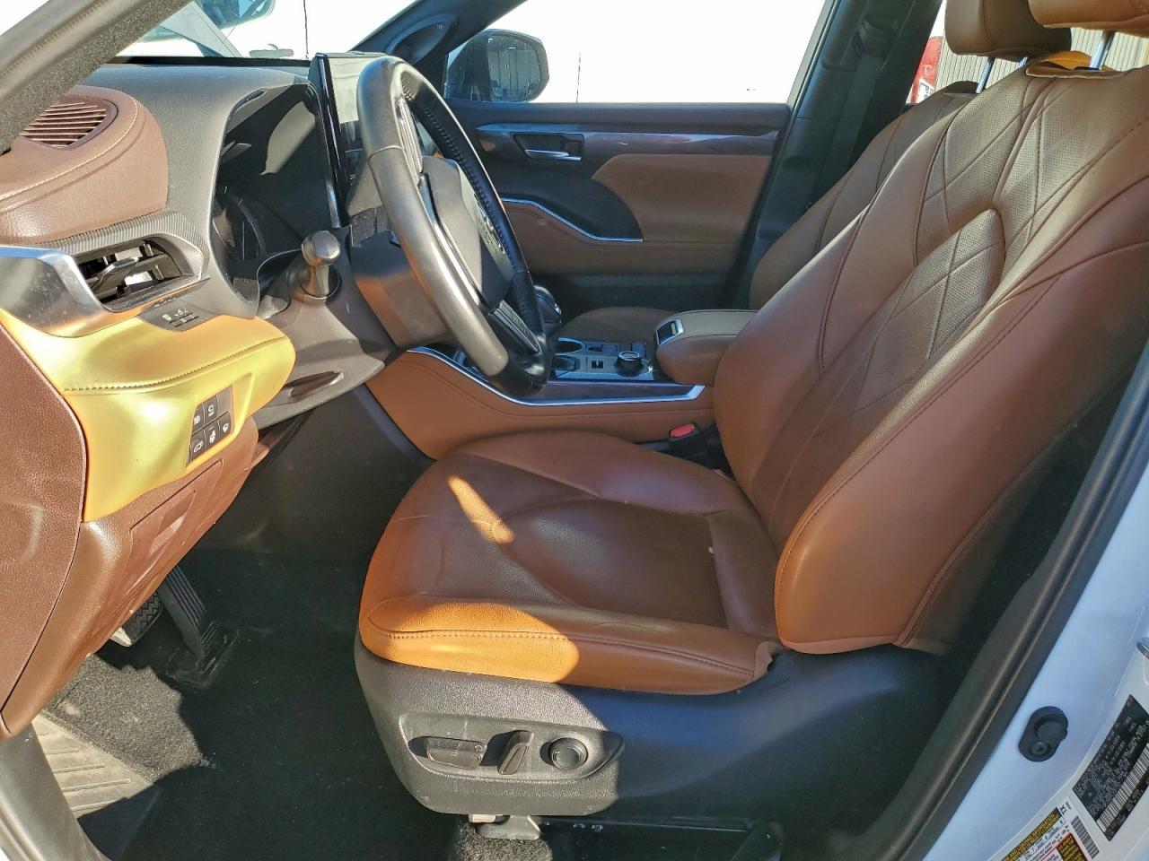 2020 TOYOTA HIGHLANDER