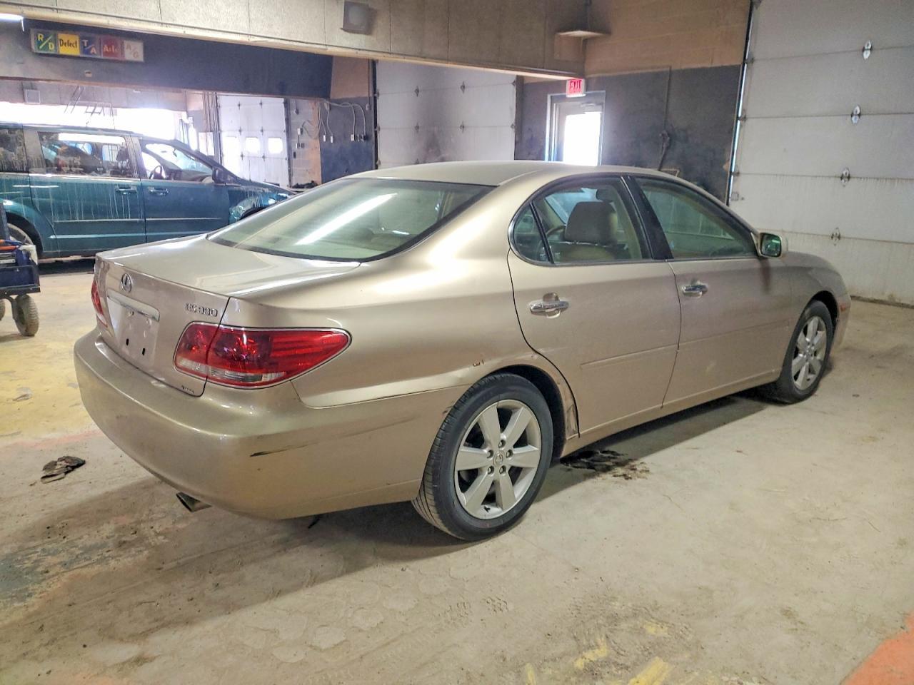 2005 LEXUS ES 330