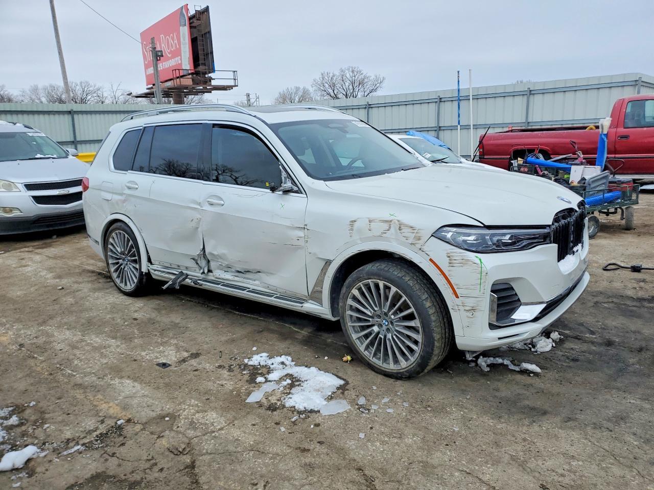 2021 BMW X7