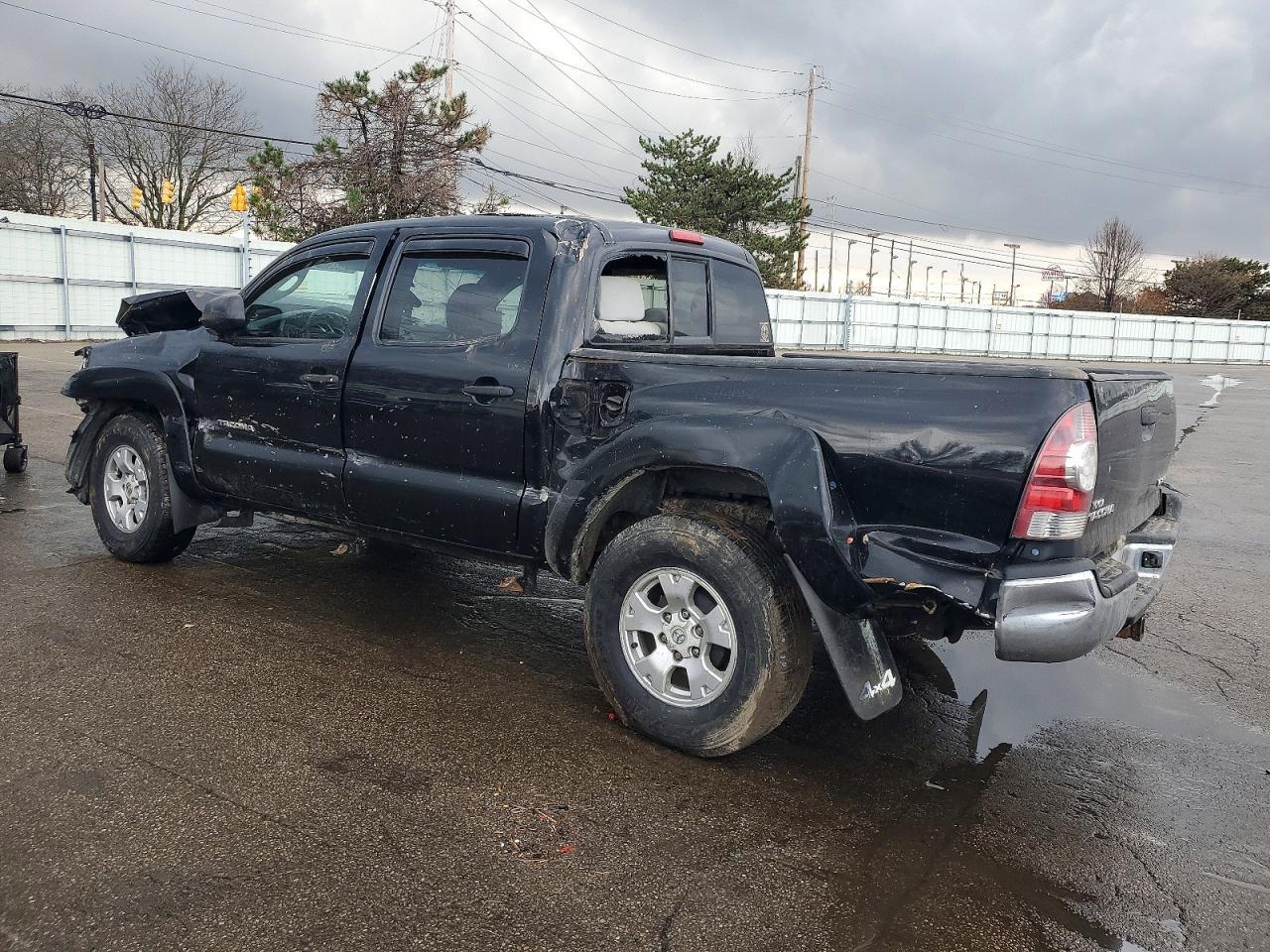 2011 TOYOTA TACOMA