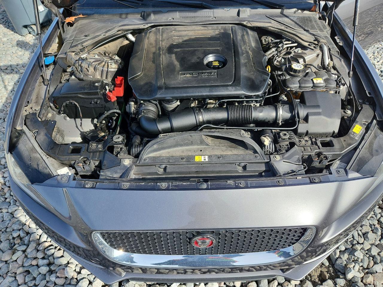 2017 JAGUAR XE