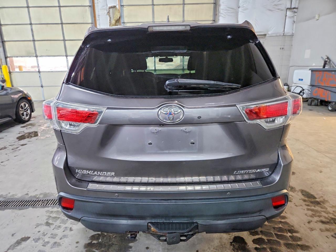 2015 TOYOTA HIGHLANDER
