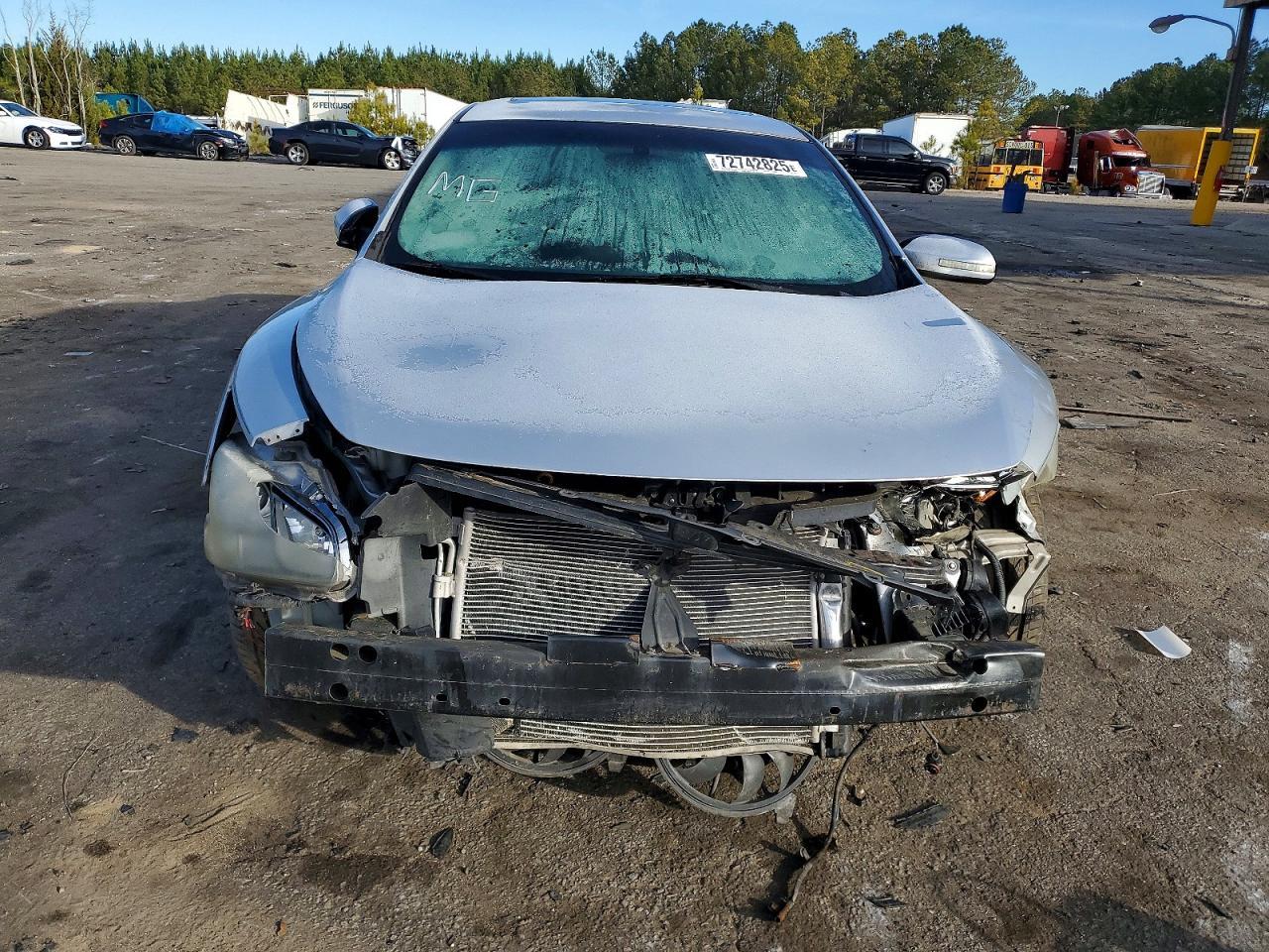 2011 NISSAN Maxima