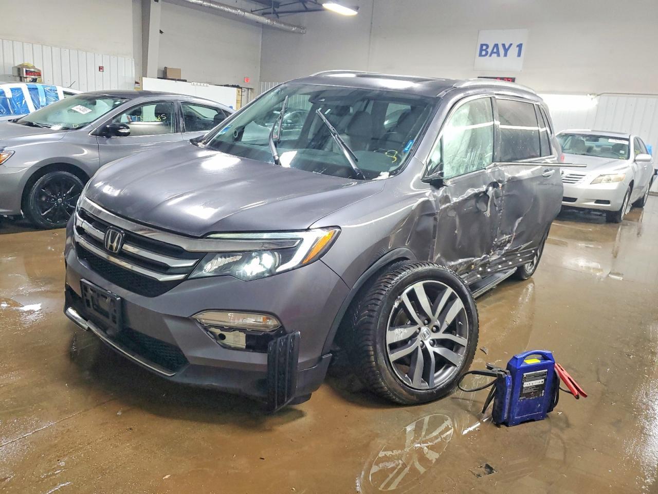2017 HONDA PILOT