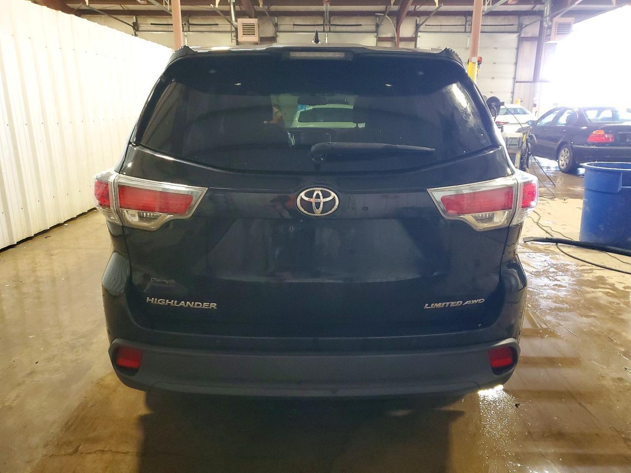 2015 TOYOTA HIGHLANDER
