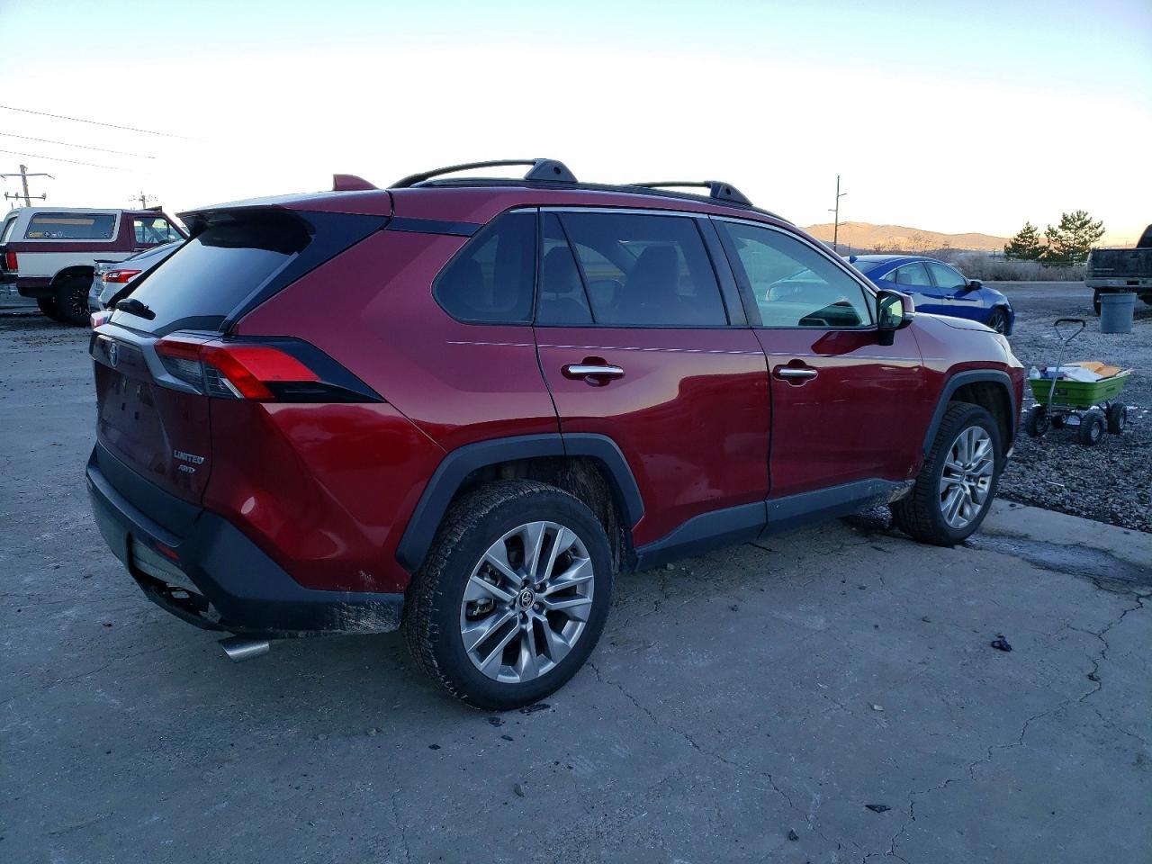 2020 TOYOTA RAV4