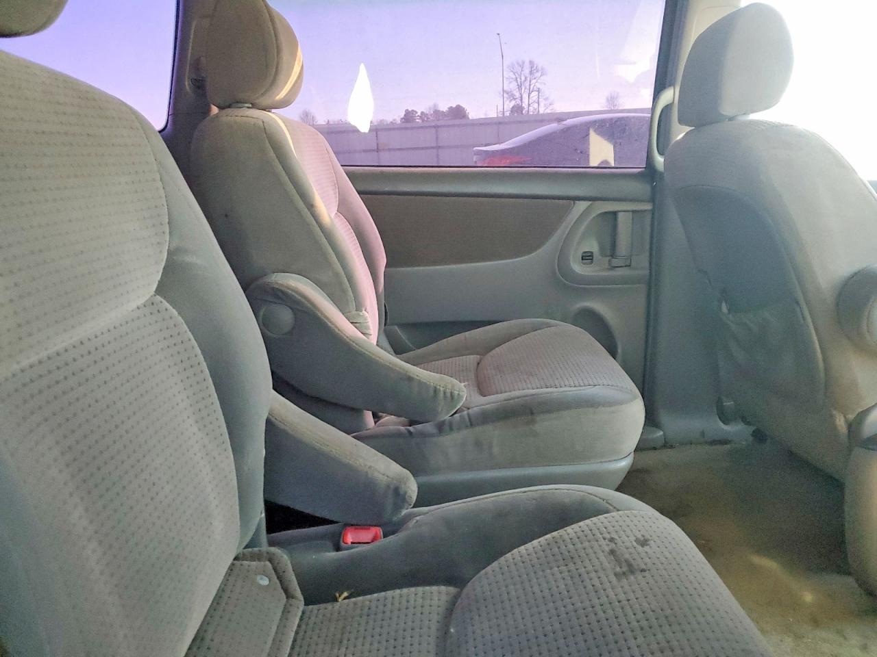 2006 TOYOTA SIENNA