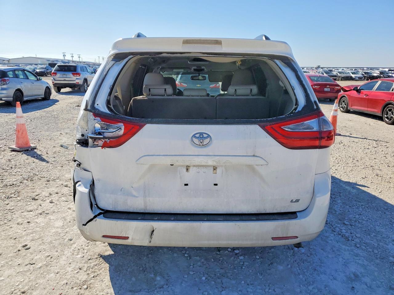 2015 TOYOTA SIENNA