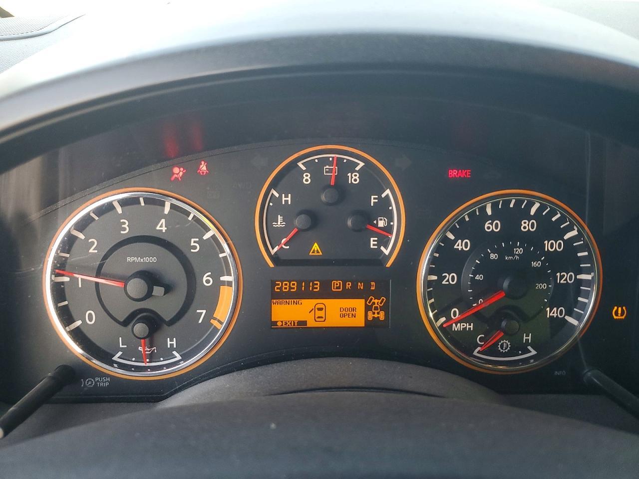 2011 NISSAN Titan