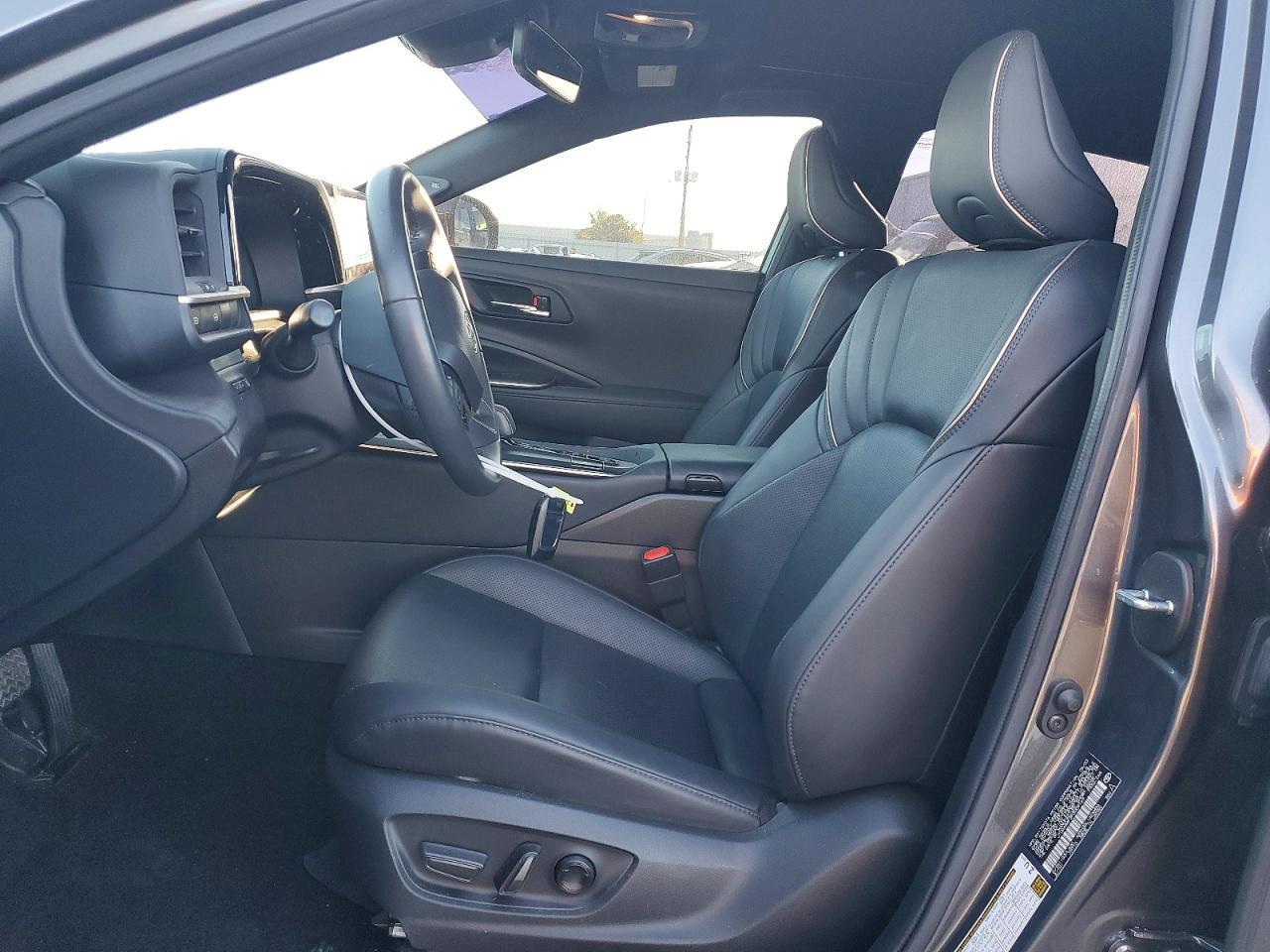 2023 TOYOTA Crown