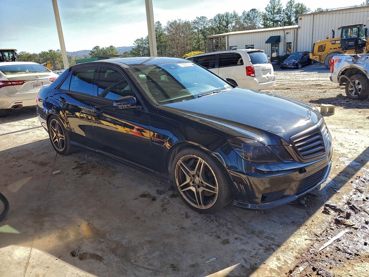 2011 MERCEDES-BENZ E-Class