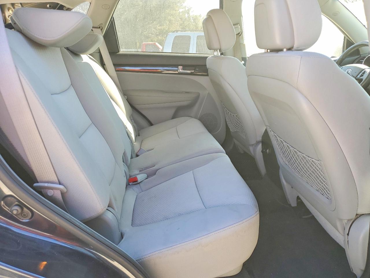 2013 KIA SORENTO