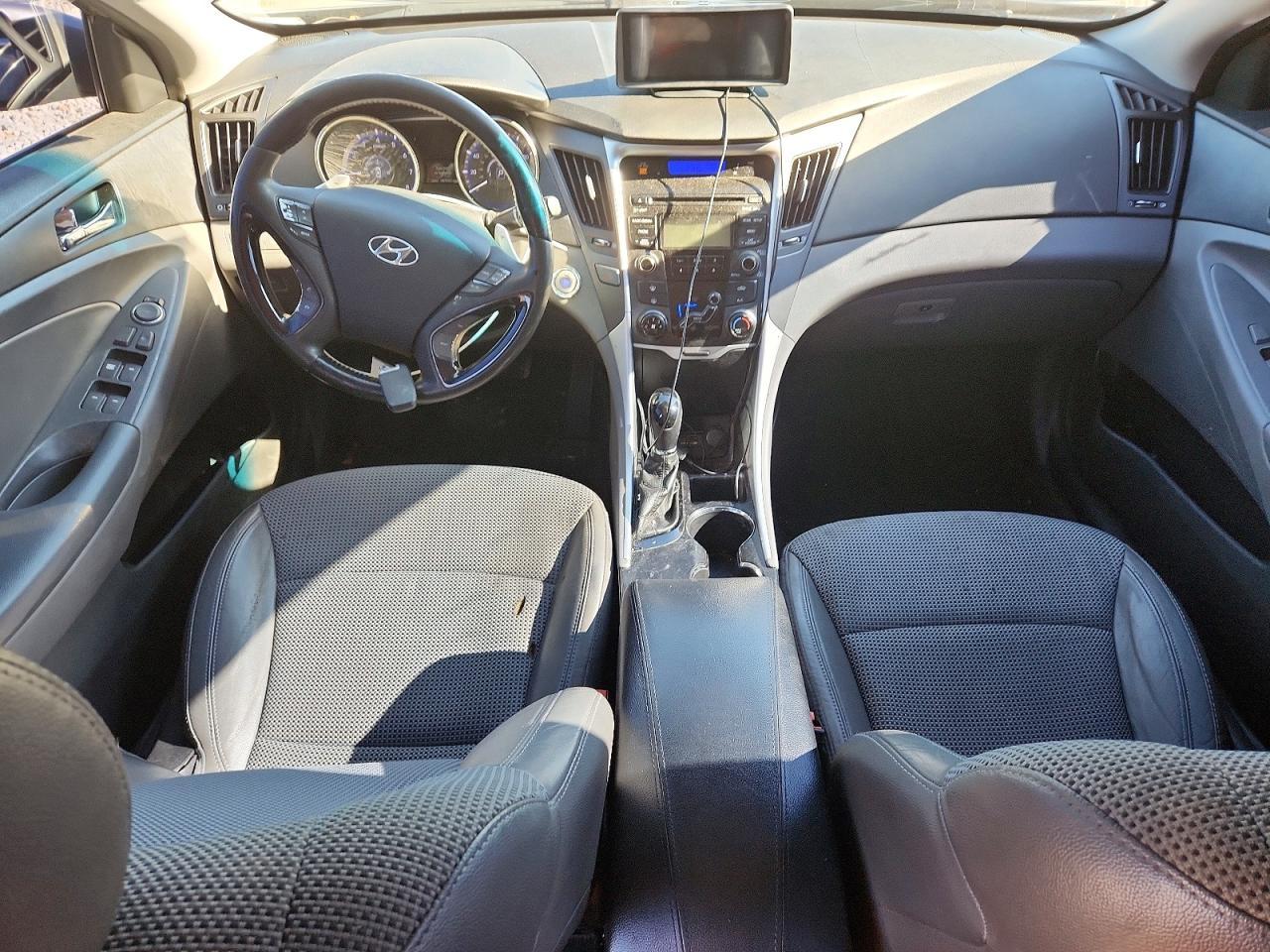 2012 HYUNDAI SONATA