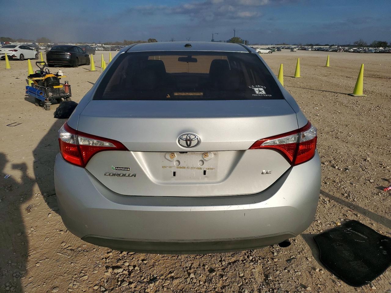 2015 TOYOTA COROLLA