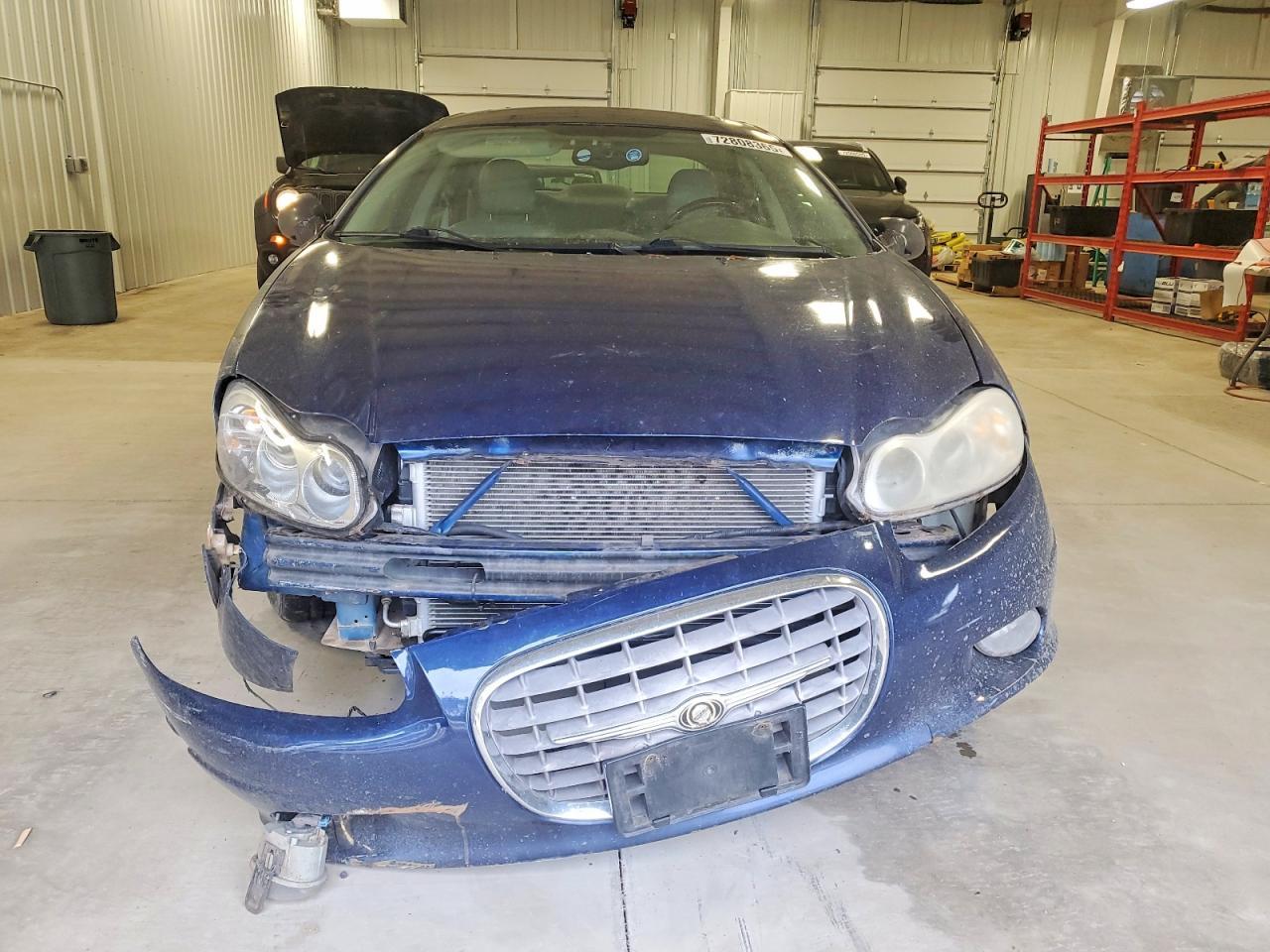 2004 CHRYSLER Concorde