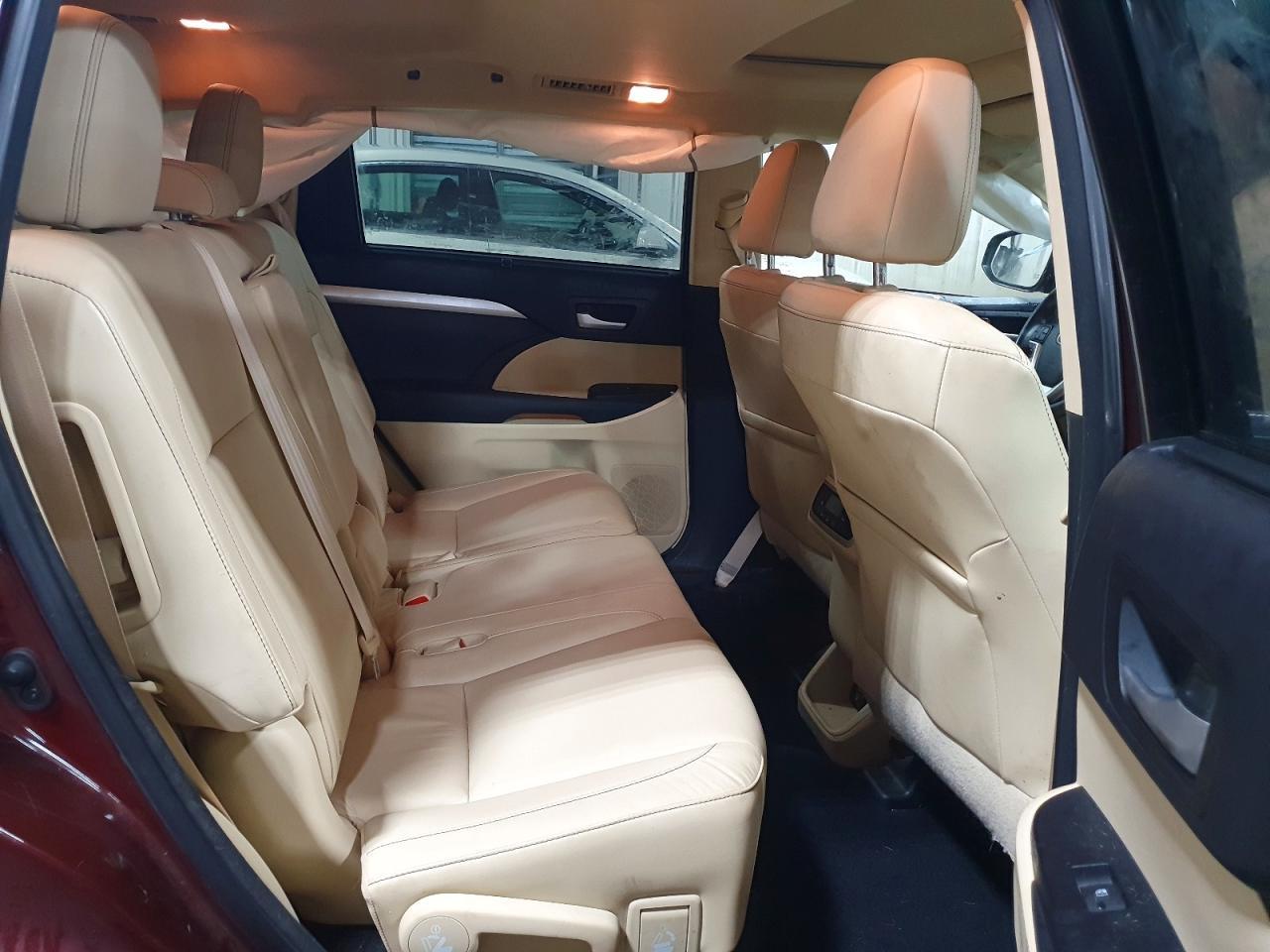 2015 TOYOTA HIGHLANDER