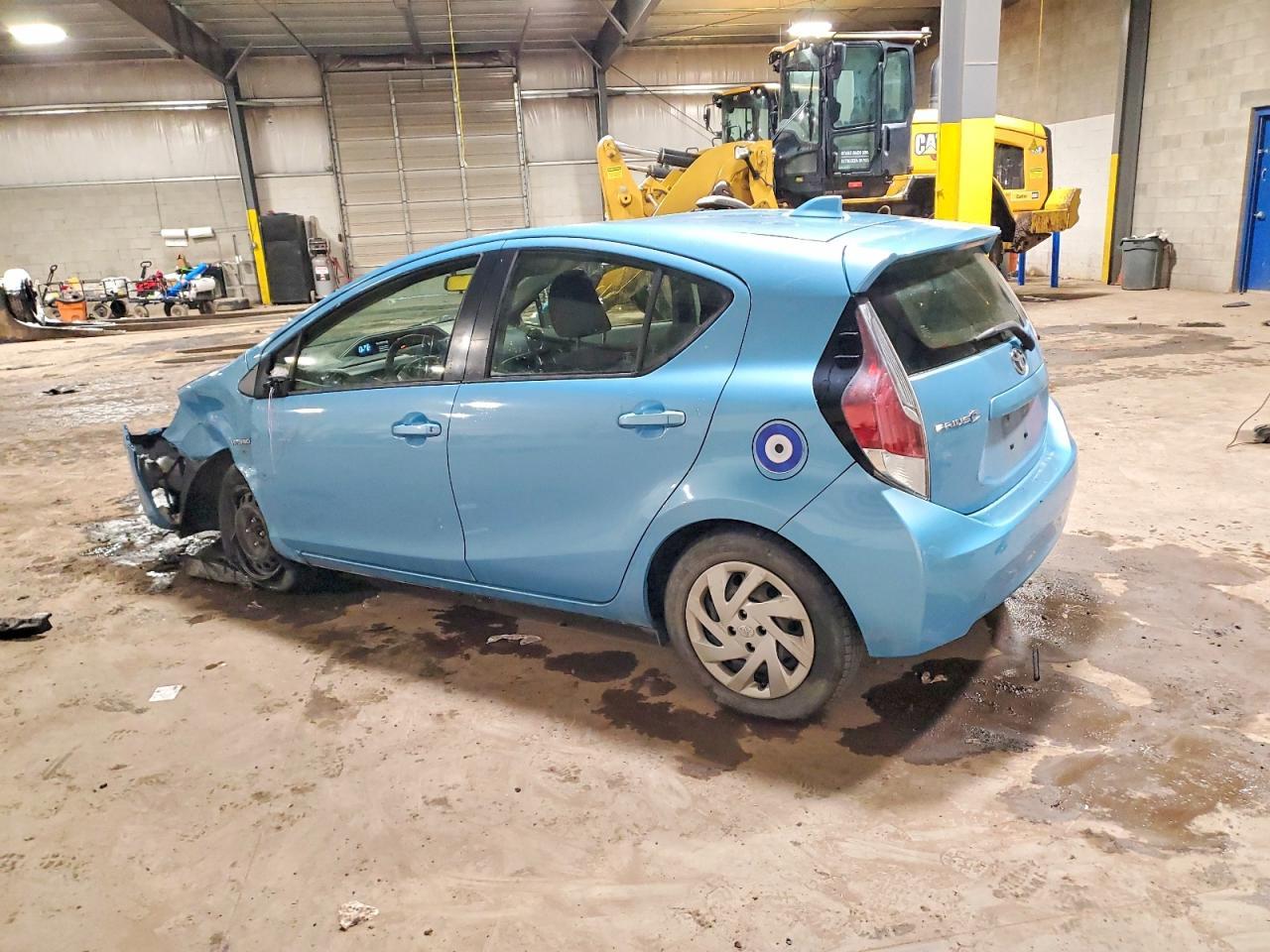 2015 TOYOTA Prius c