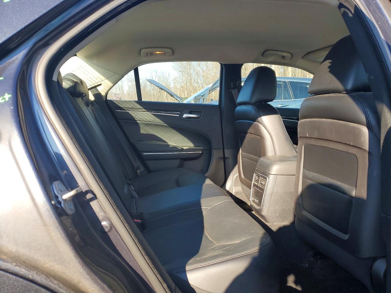 2015 CHRYSLER 300