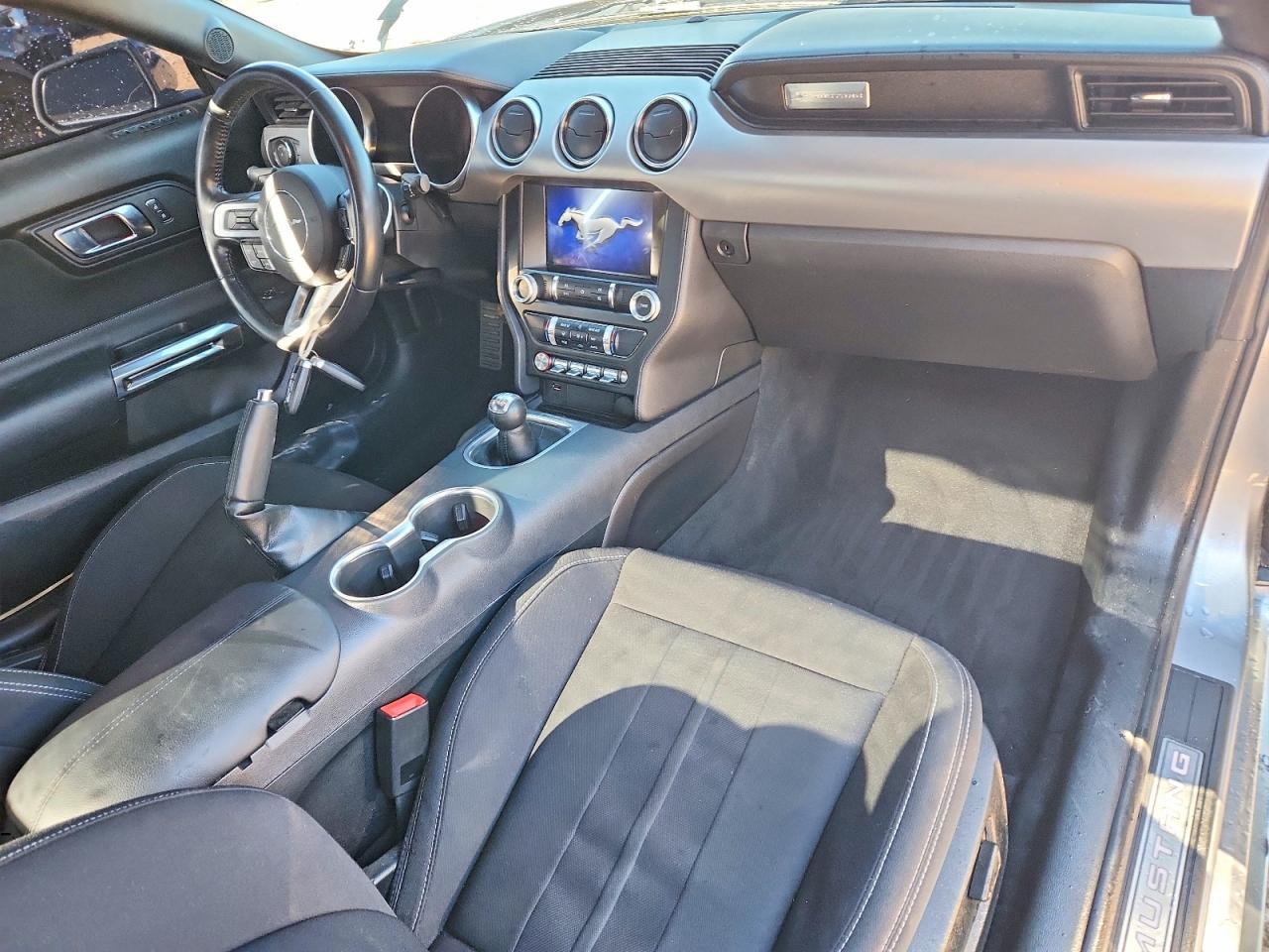 2022 FORD MUSTANG