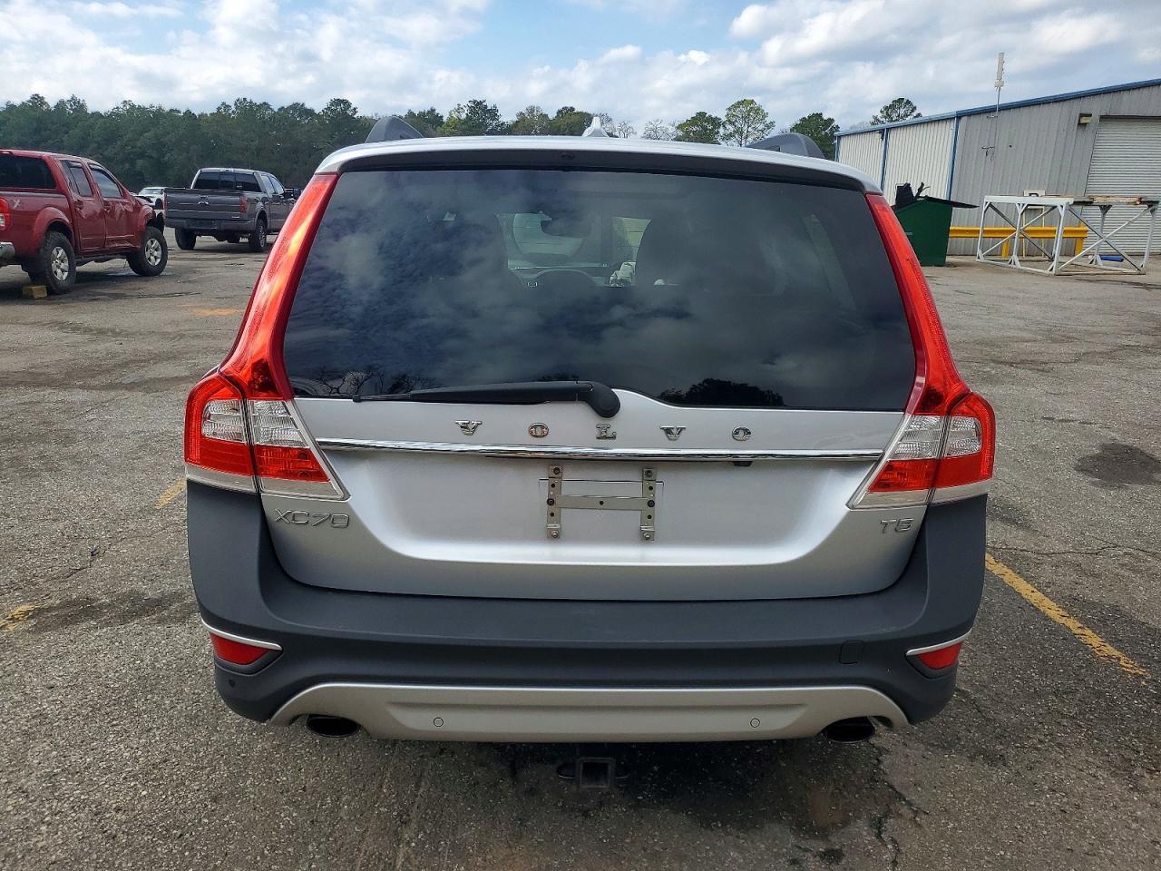 2016 VOLVO XC70