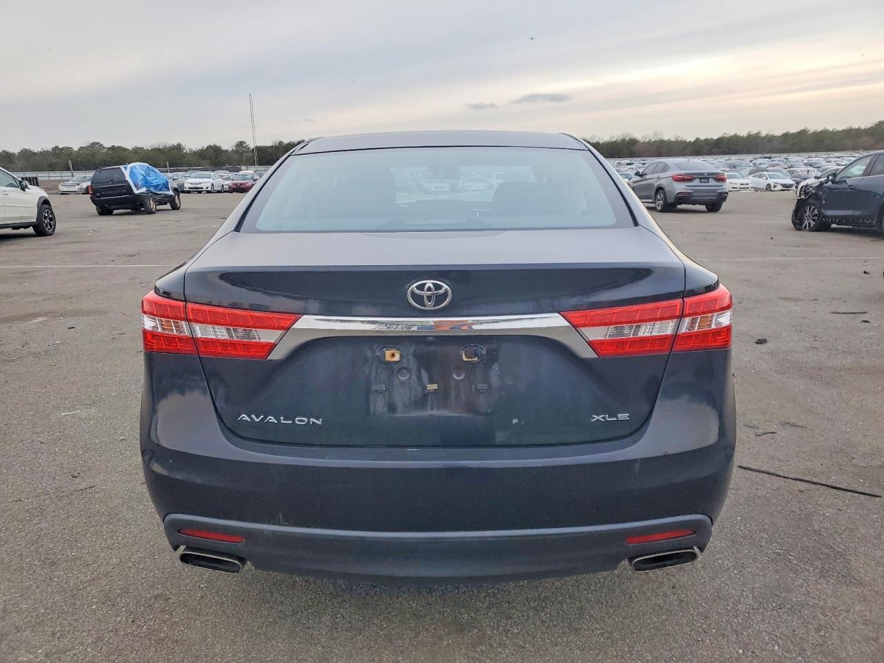 2014 TOYOTA Avalon
