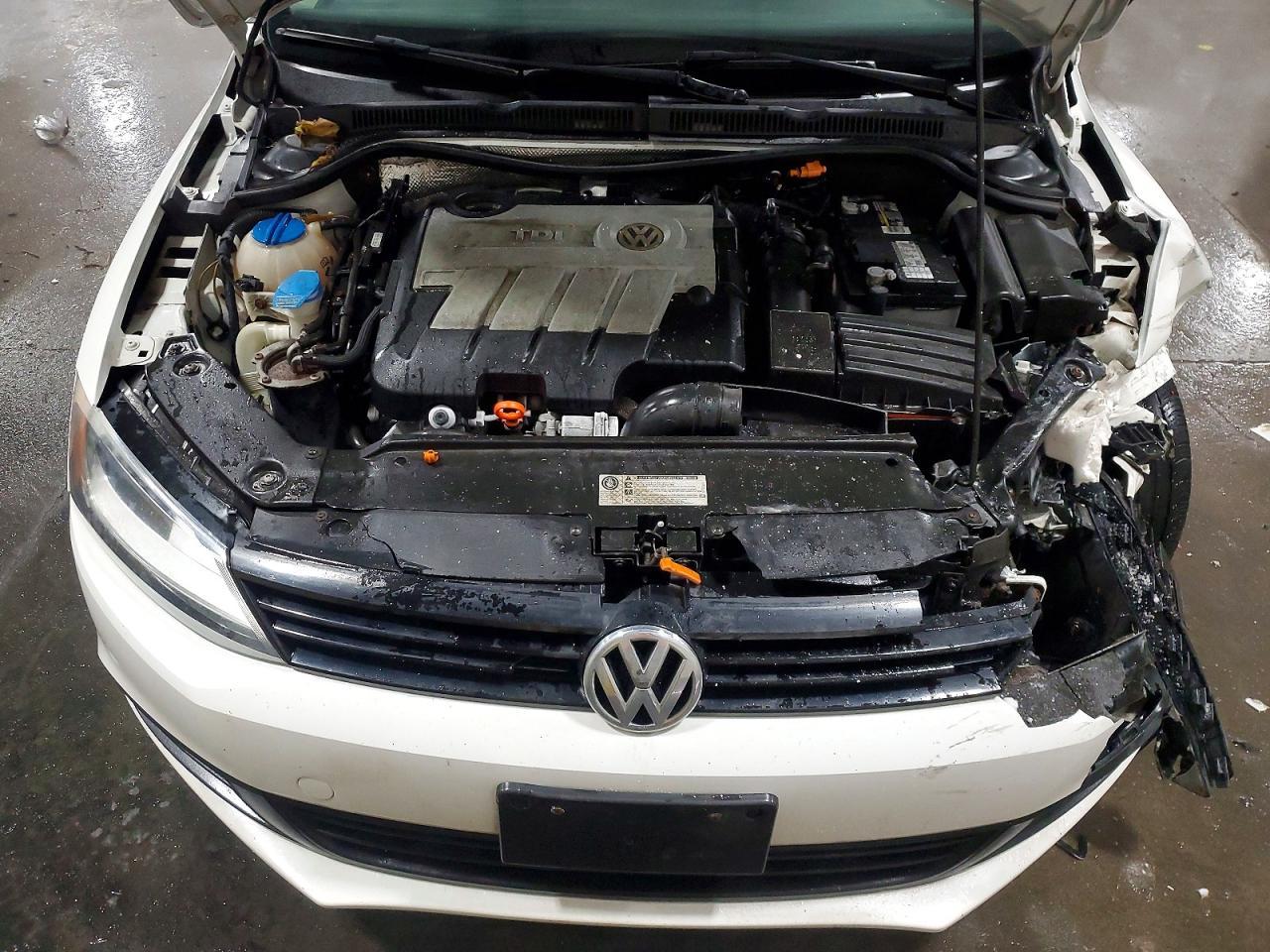 2011 VOLKSWAGEN JETTA