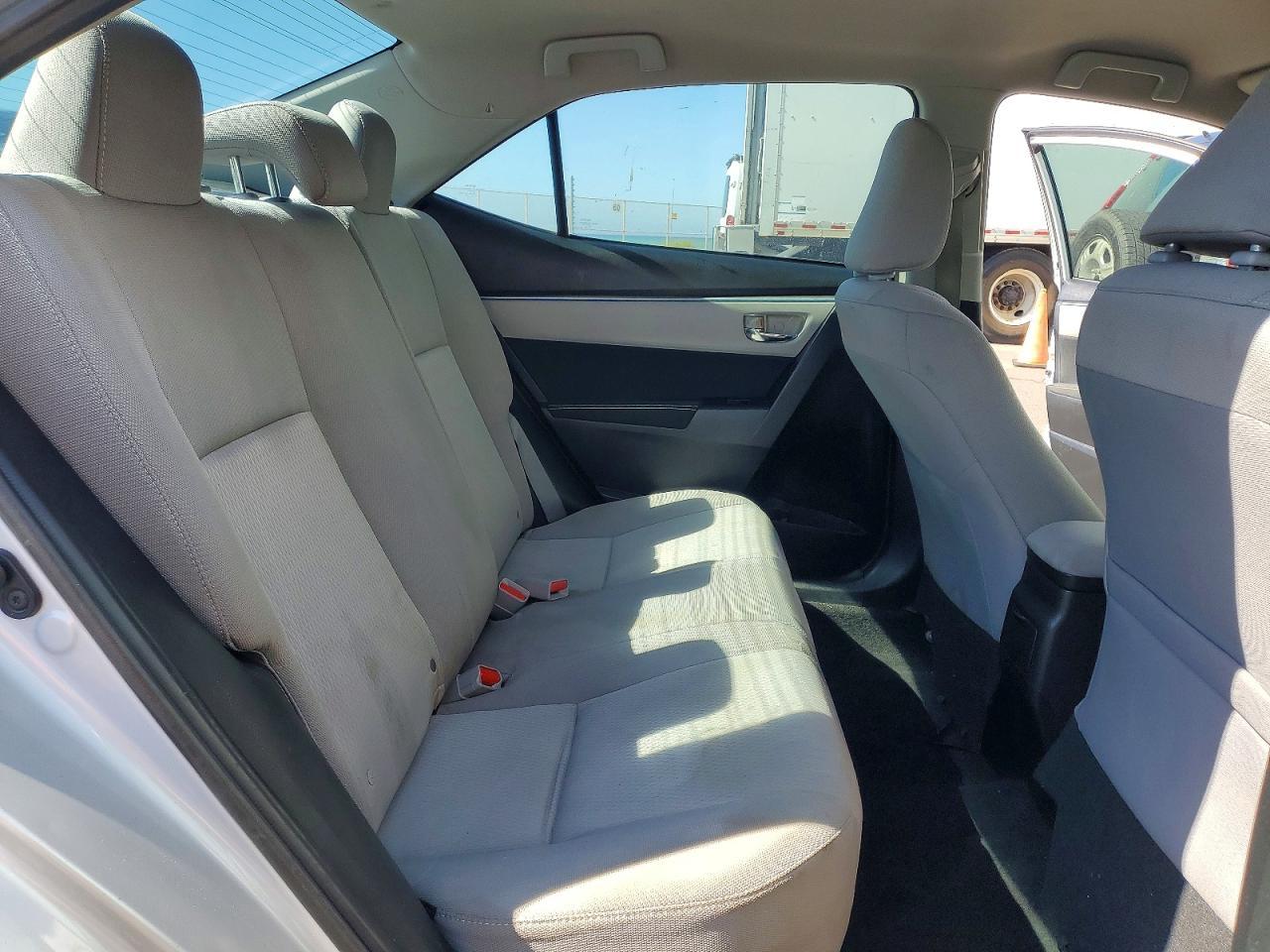 2016 TOYOTA COROLLA
