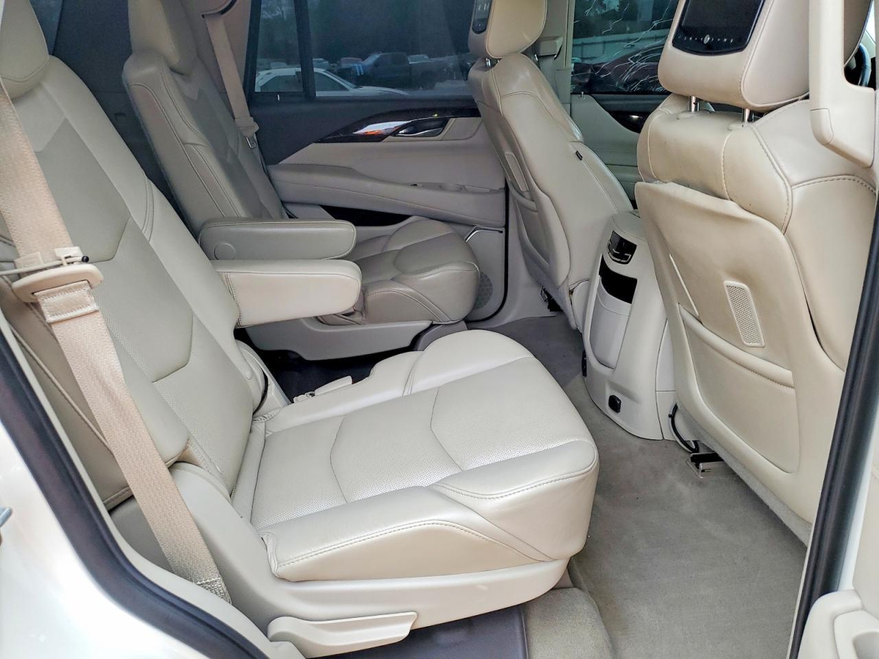 2015 CADILLAC ESCALADE