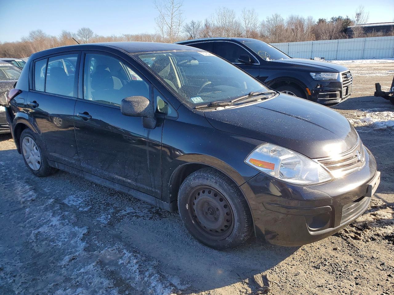 2011 NISSAN VERSA