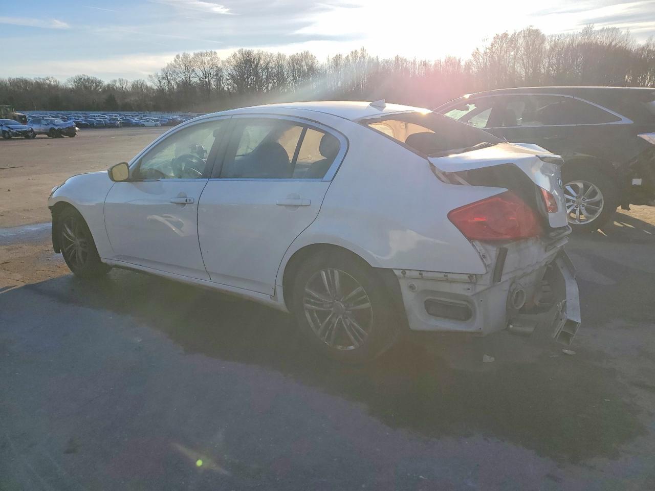 2013 INFINITI G37