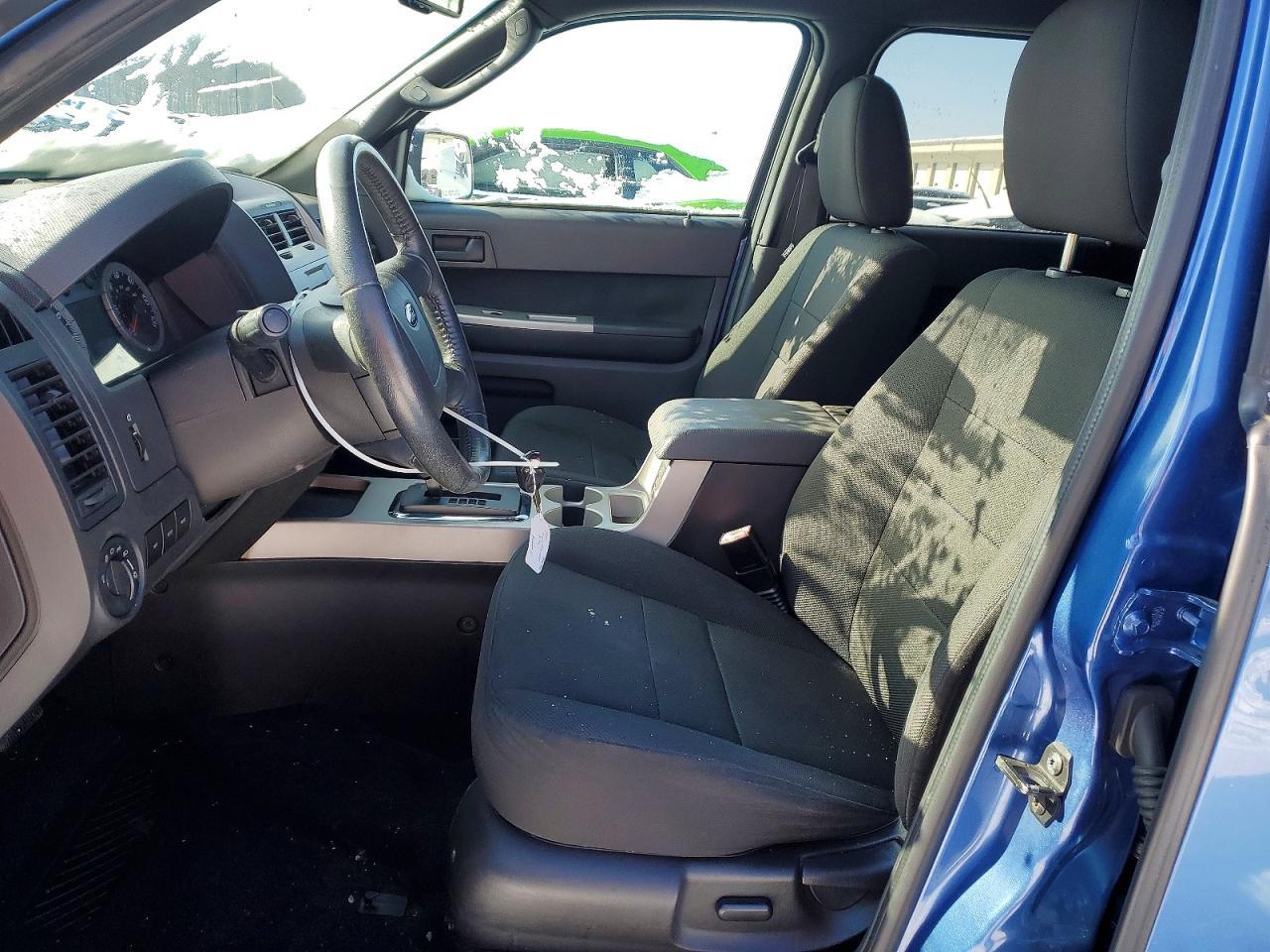 2010 FORD ESCAPE