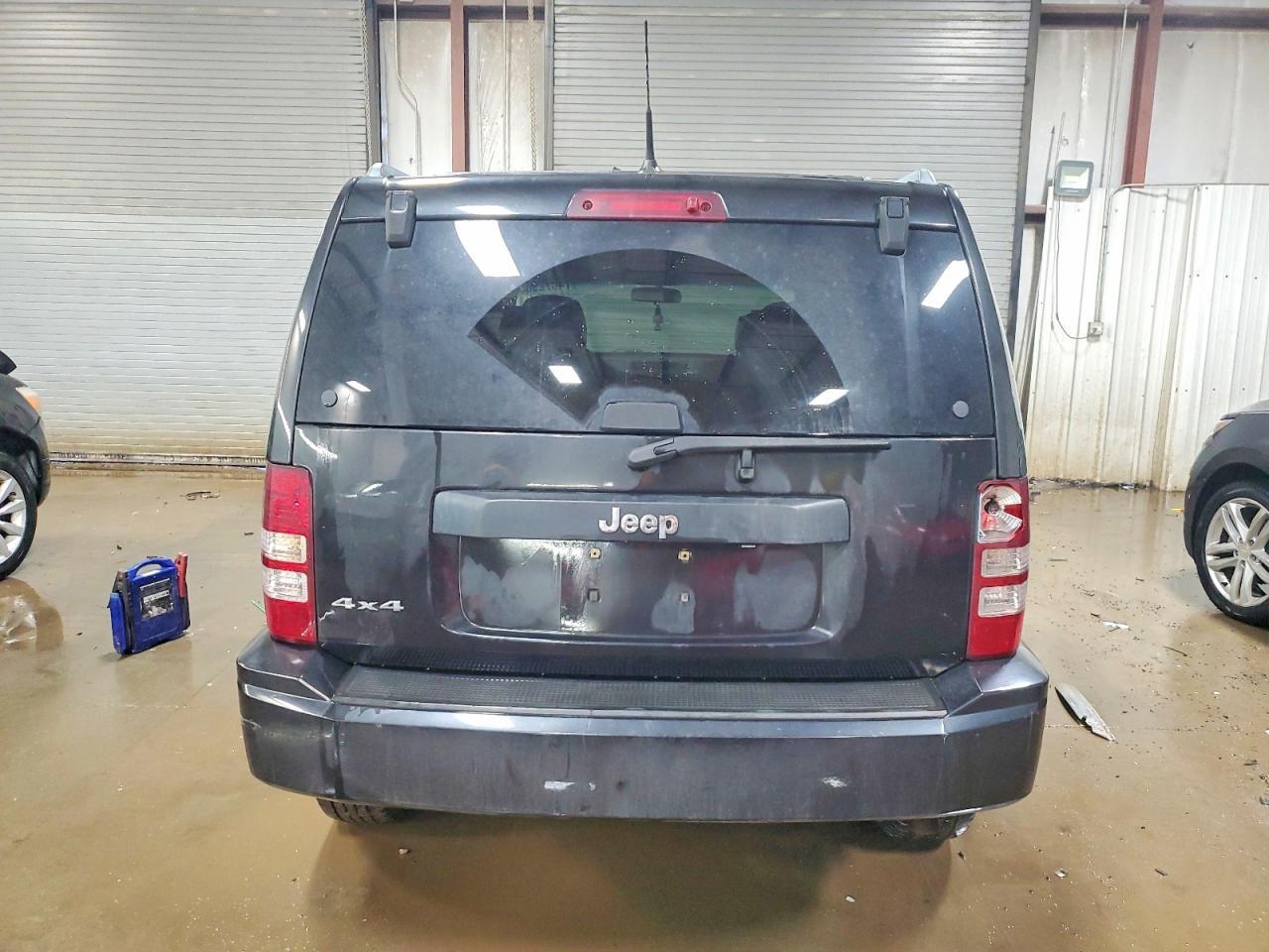 2011 JEEP Liberty