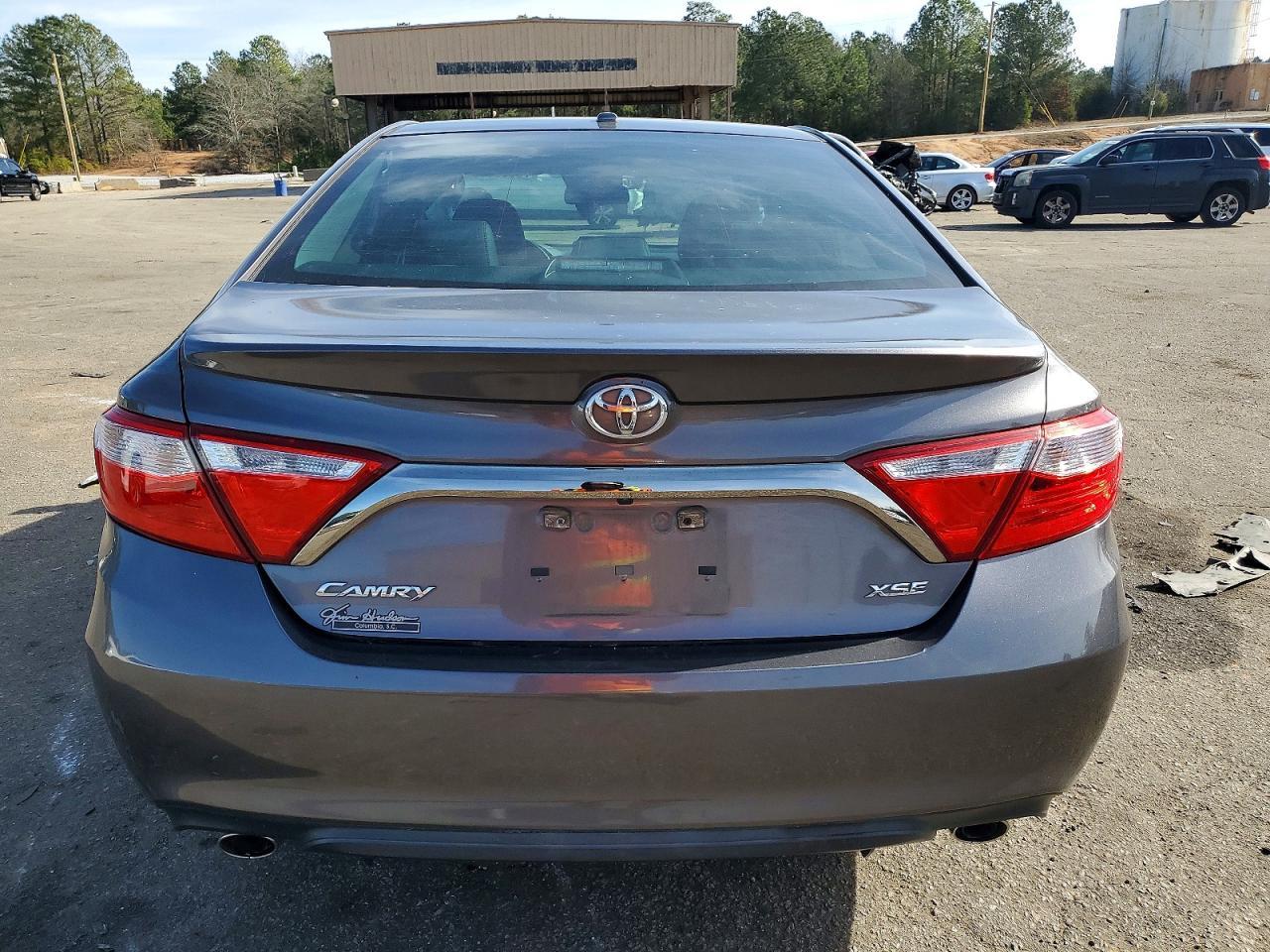 2015 TOYOTA CAMRY
