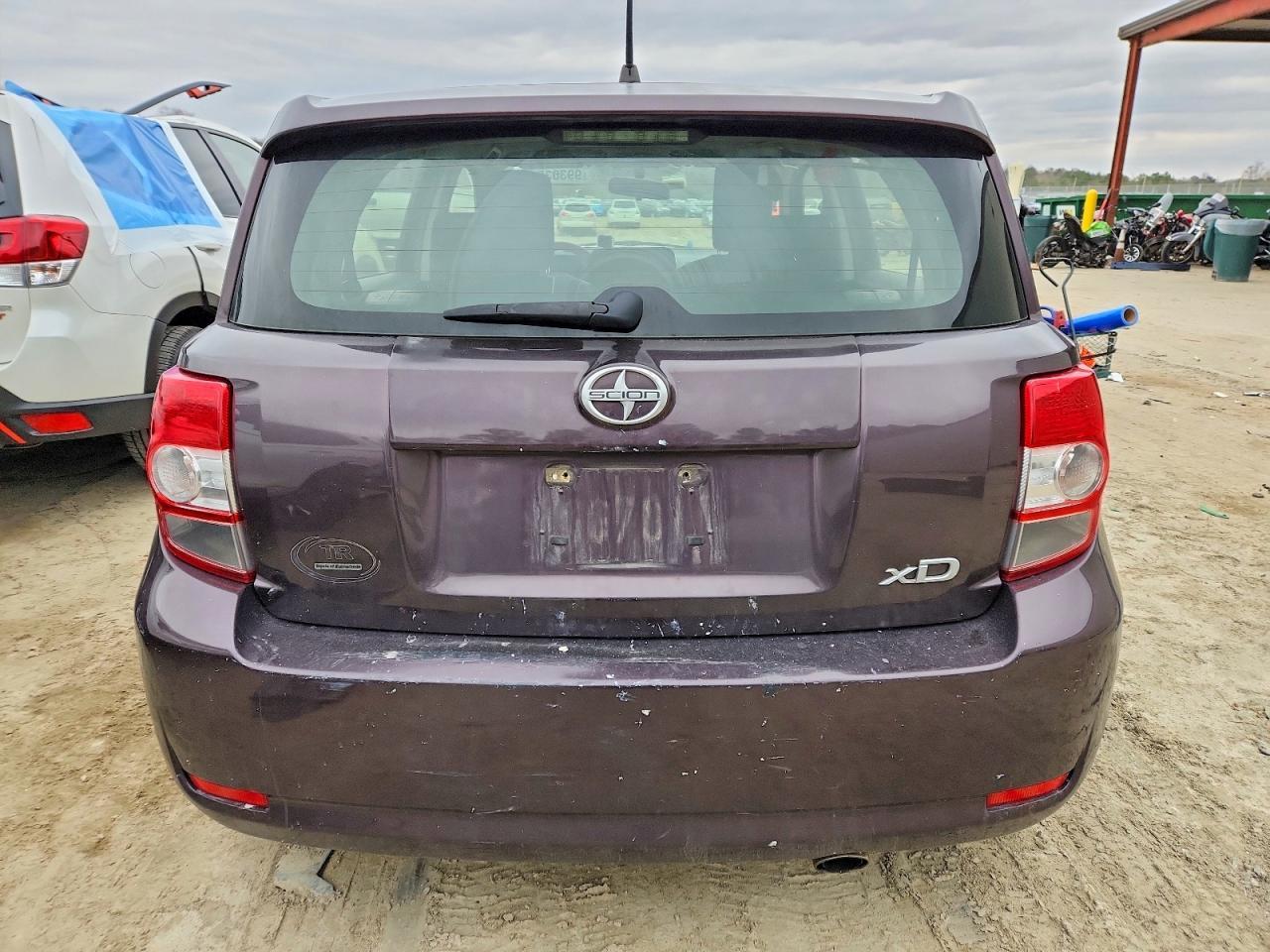 2013 TOYOTA SCION