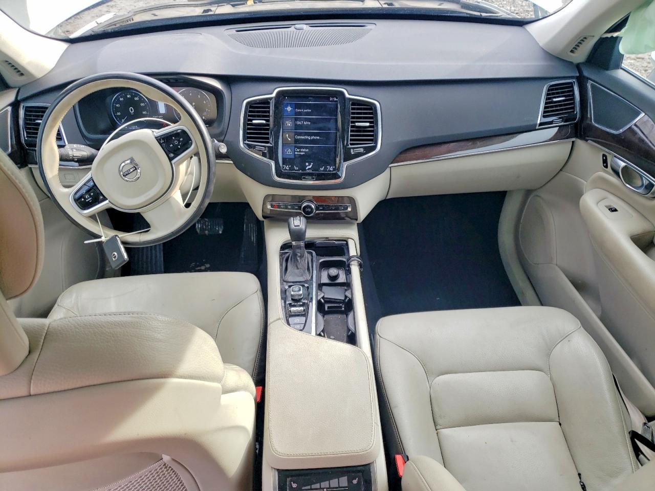 2018 VOLVO XC90
