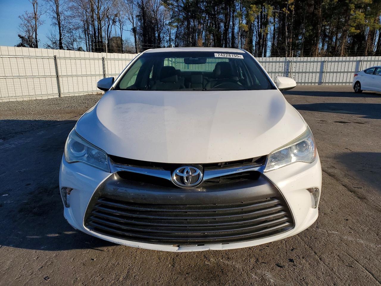 2015 TOYOTA CAMRY
