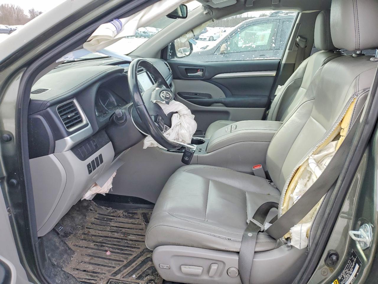 2015 TOYOTA HIGHLANDER