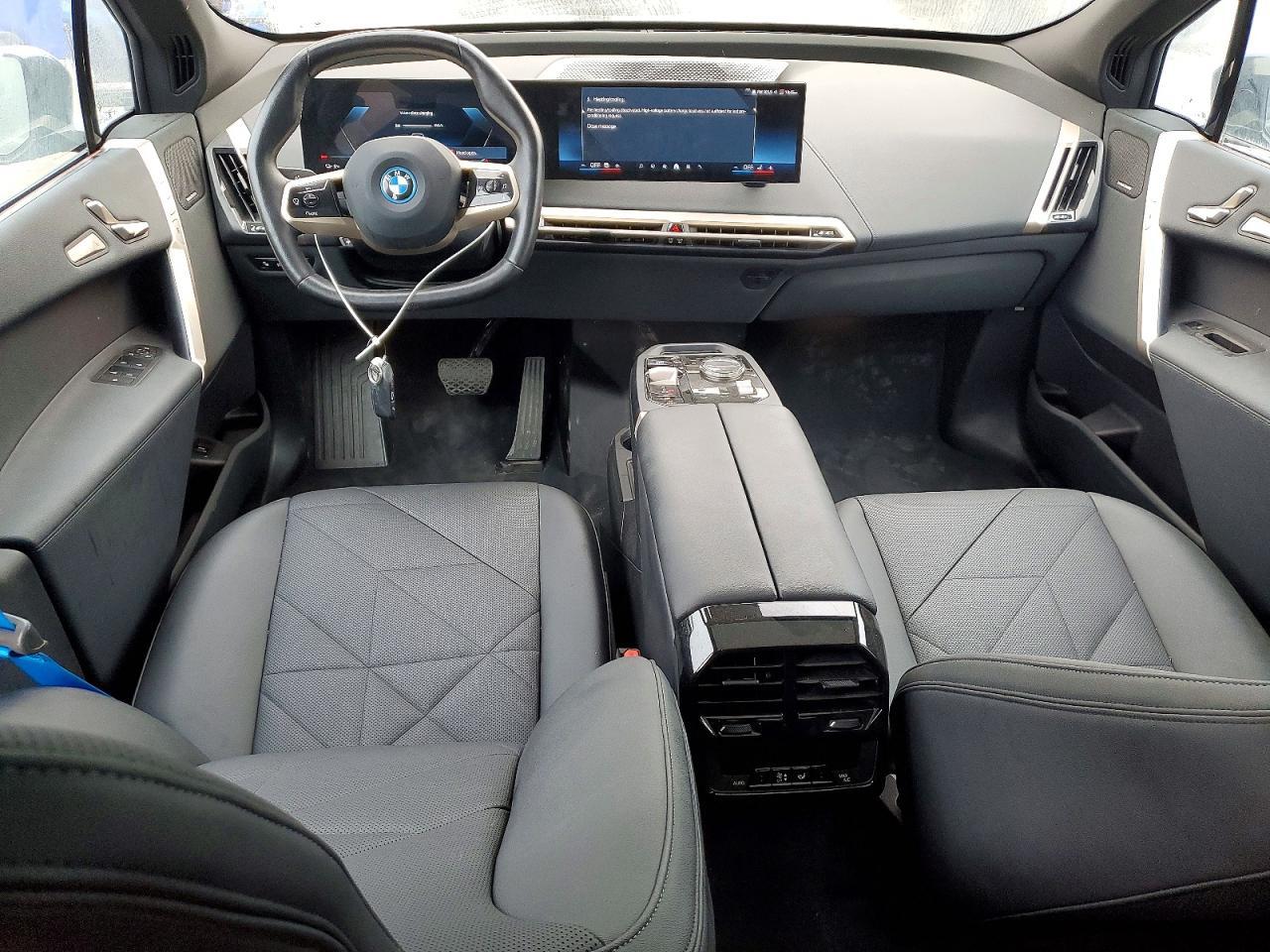 2024 BMW iX