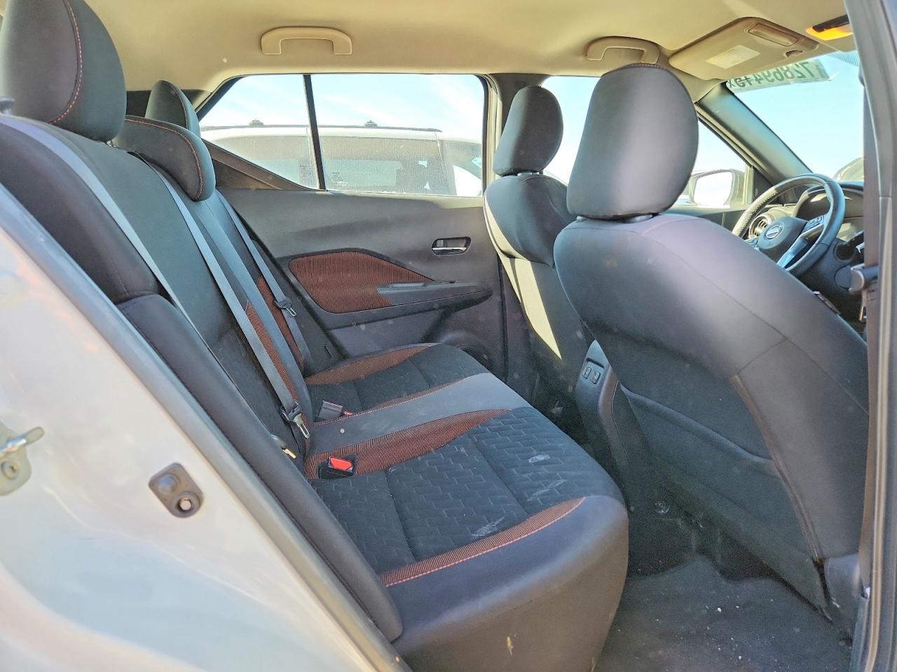 2021 NISSAN KICKS