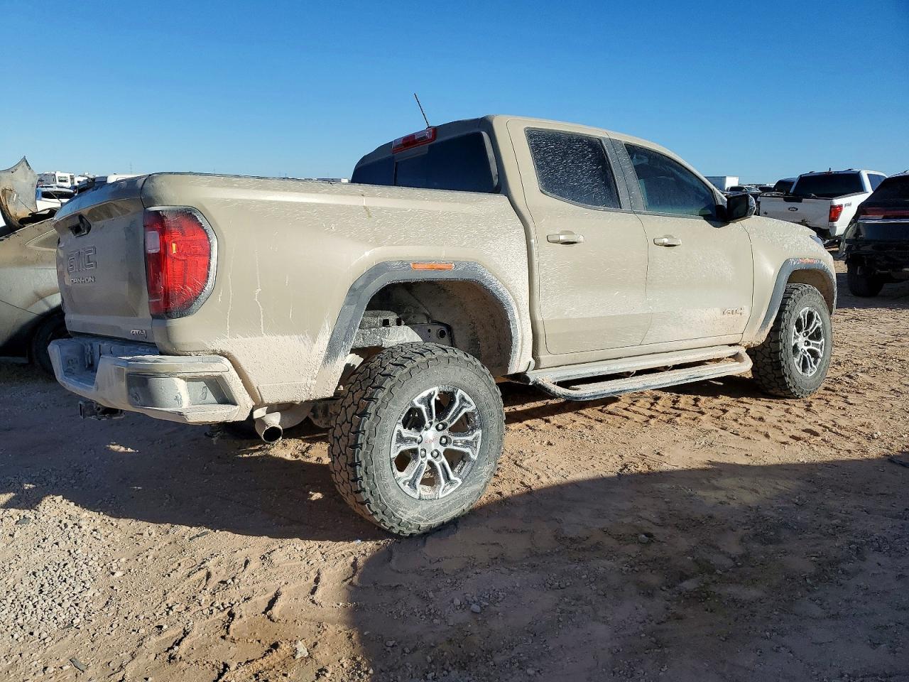 2024 GMC CANYON