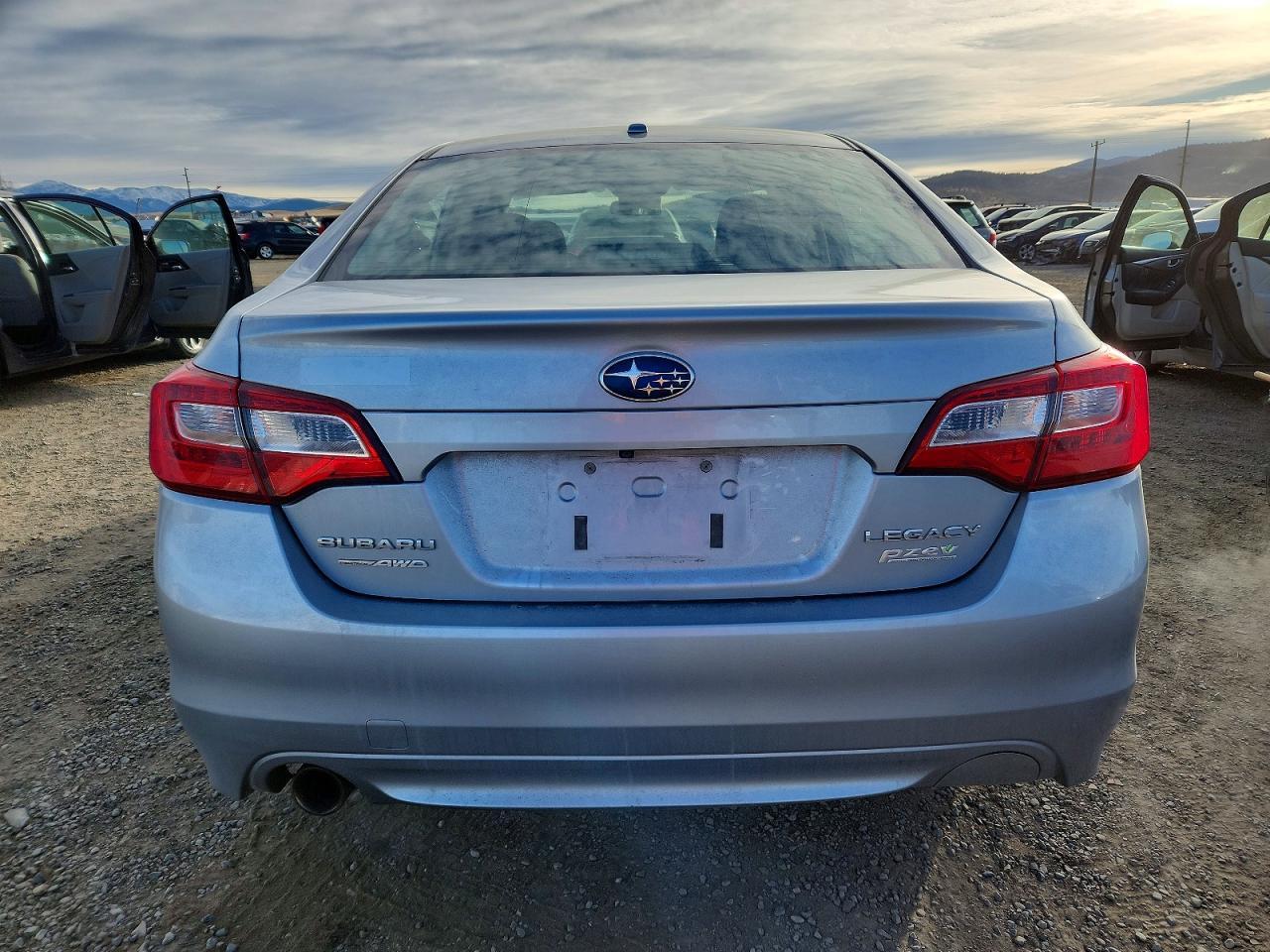 2015 SUBARU Legacy