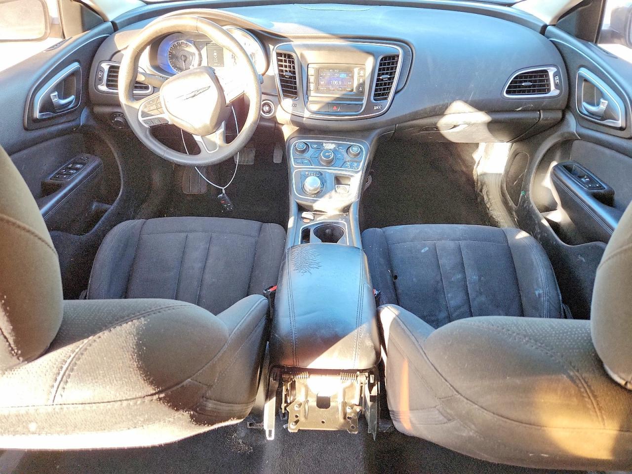 2015 CHRYSLER 200