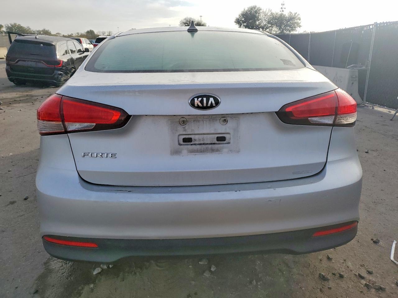 2017 KIA FORTE
