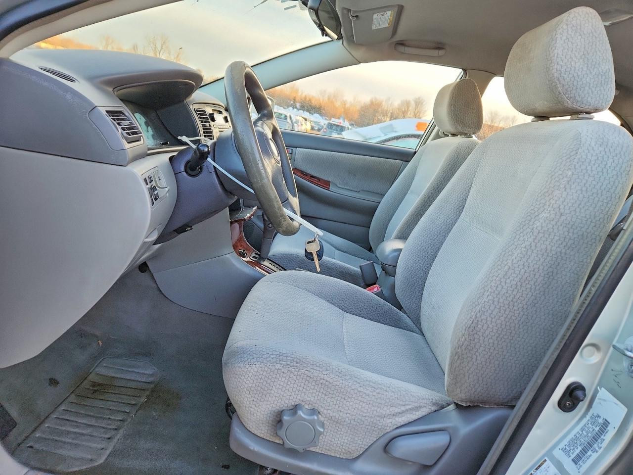 2004 TOYOTA COROLLA