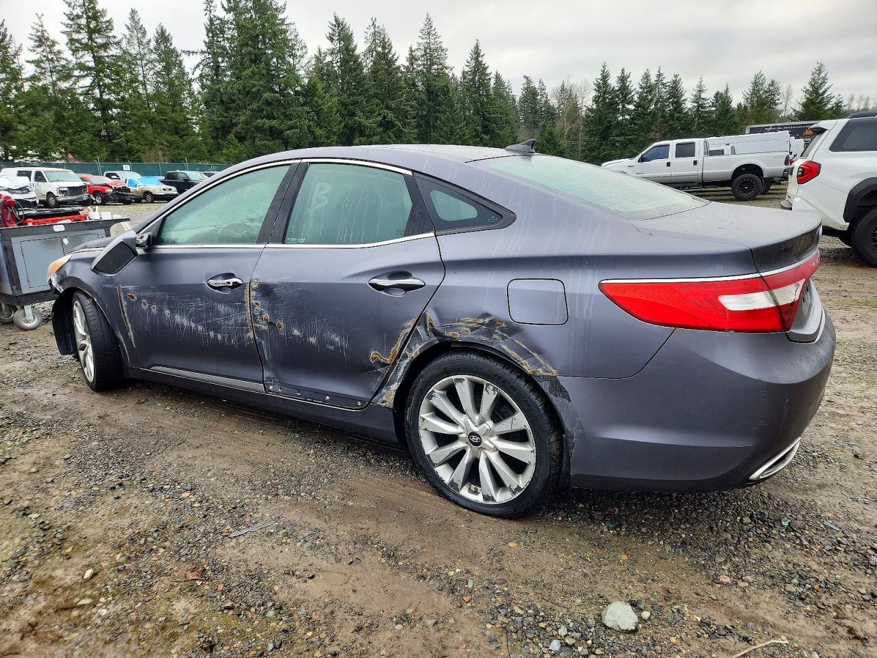 2012 HYUNDAI Azera