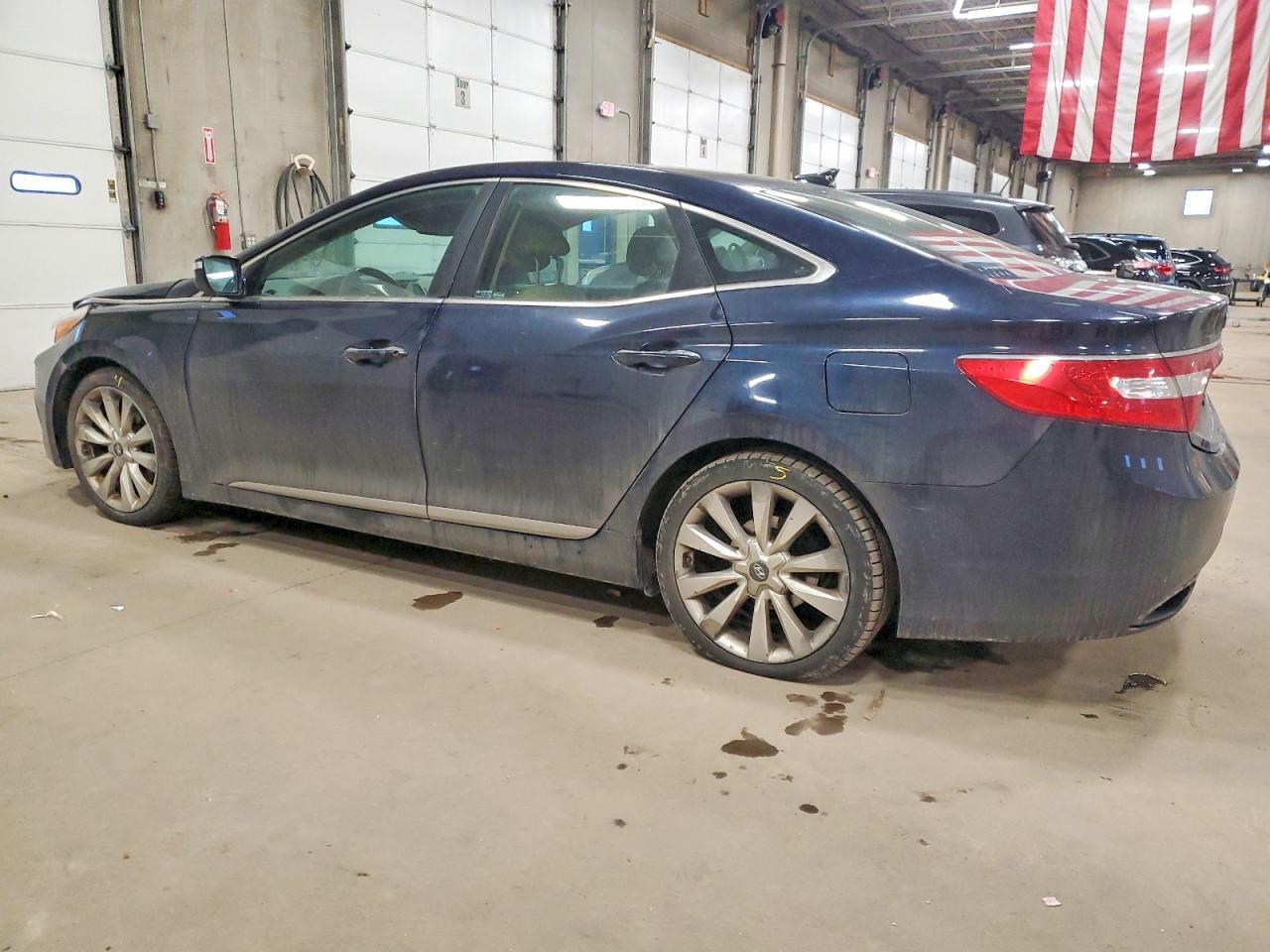 2012 HYUNDAI Azera