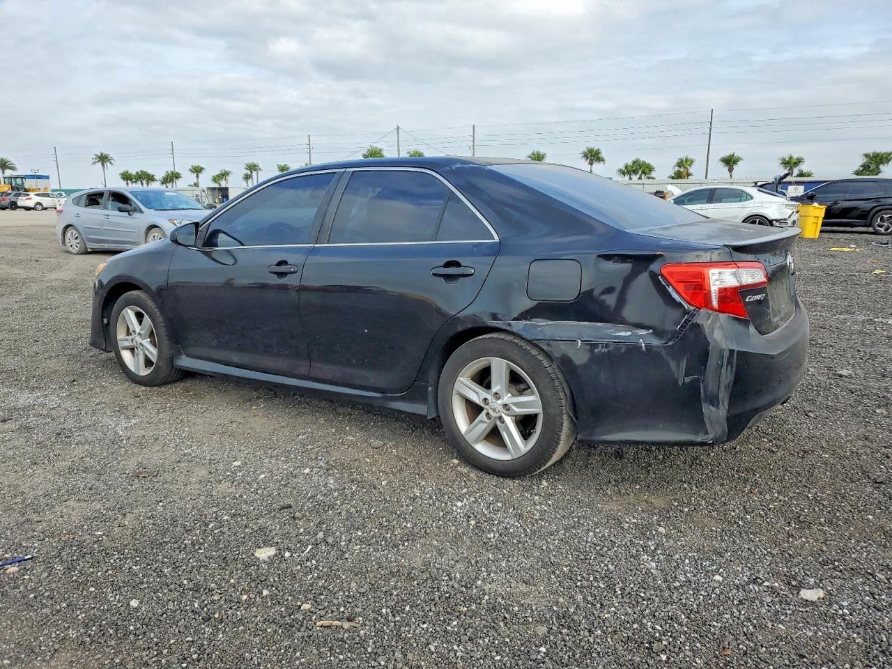 2012 TOYOTA CAMRY